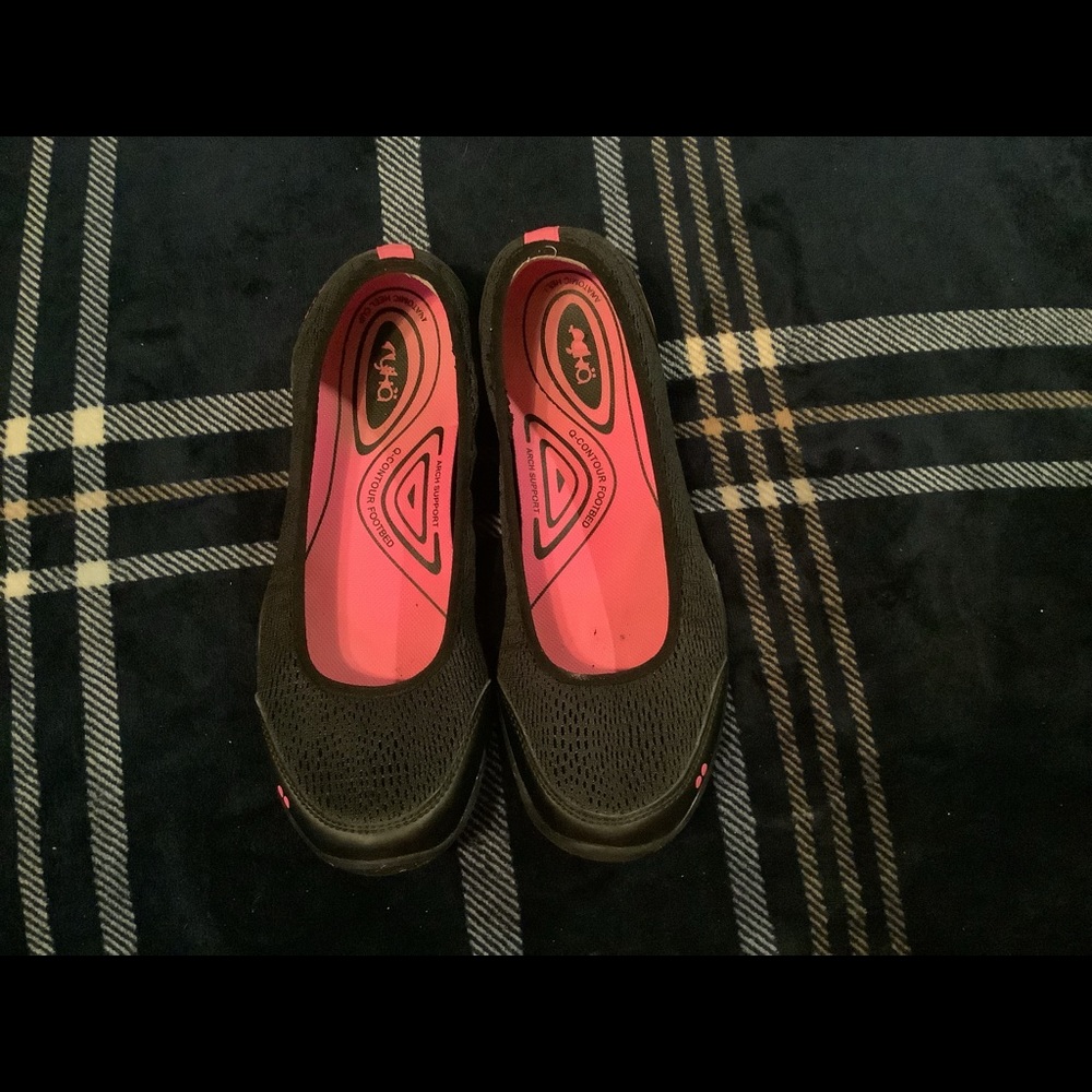 Women’s Ryka Flats size 11
